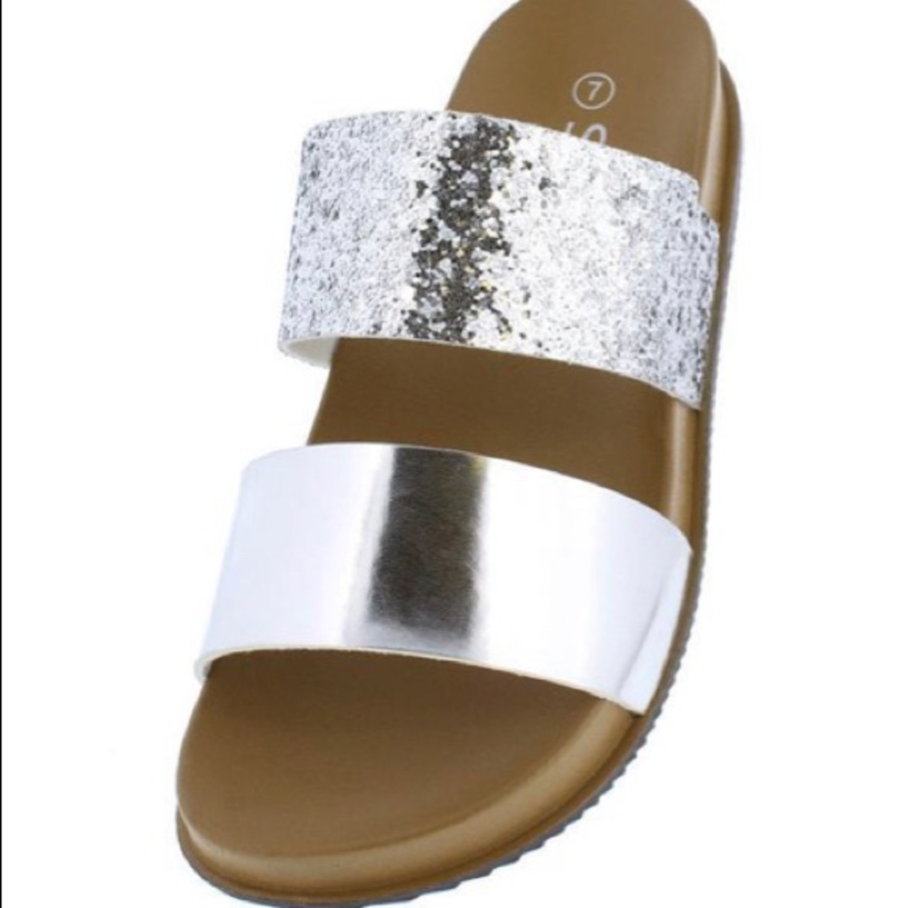 Silver slides/Sandals for Women!NWT BOGO 🔥 - Picture 2 of 3